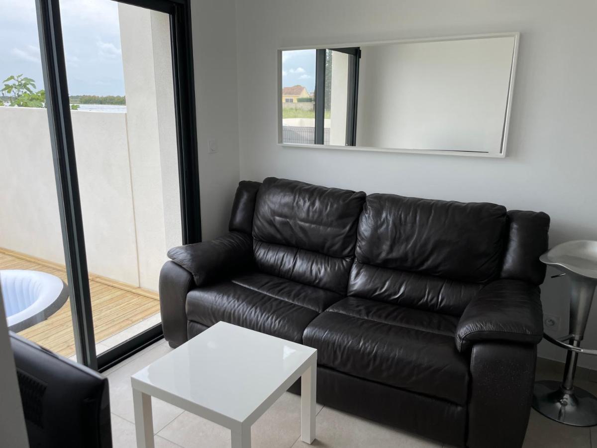 Appartement Avec Spa-Avril A Sept-Camargue 4 Personnes Saint-Laurent-dʼAigouze 외부 사진