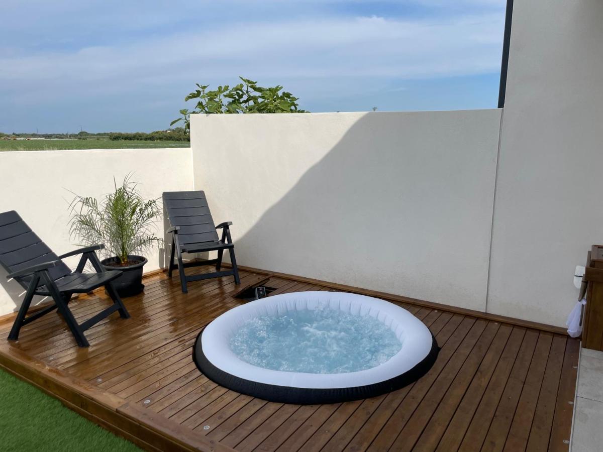 Appartement Avec Spa-Avril A Sept-Camargue 4 Personnes Saint-Laurent-dʼAigouze 외부 사진