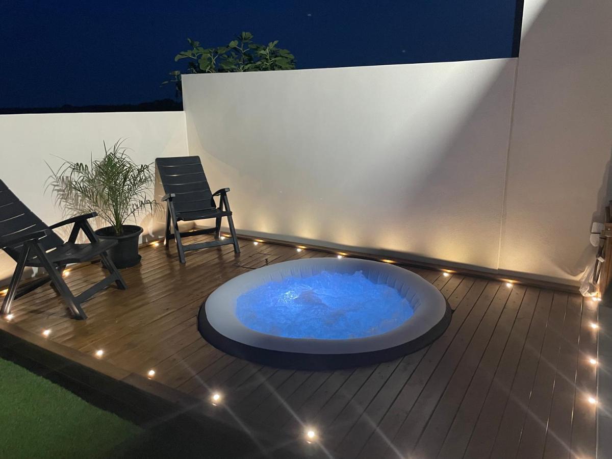 Appartement Avec Spa-Avril A Sept-Camargue 4 Personnes Saint-Laurent-dʼAigouze 외부 사진